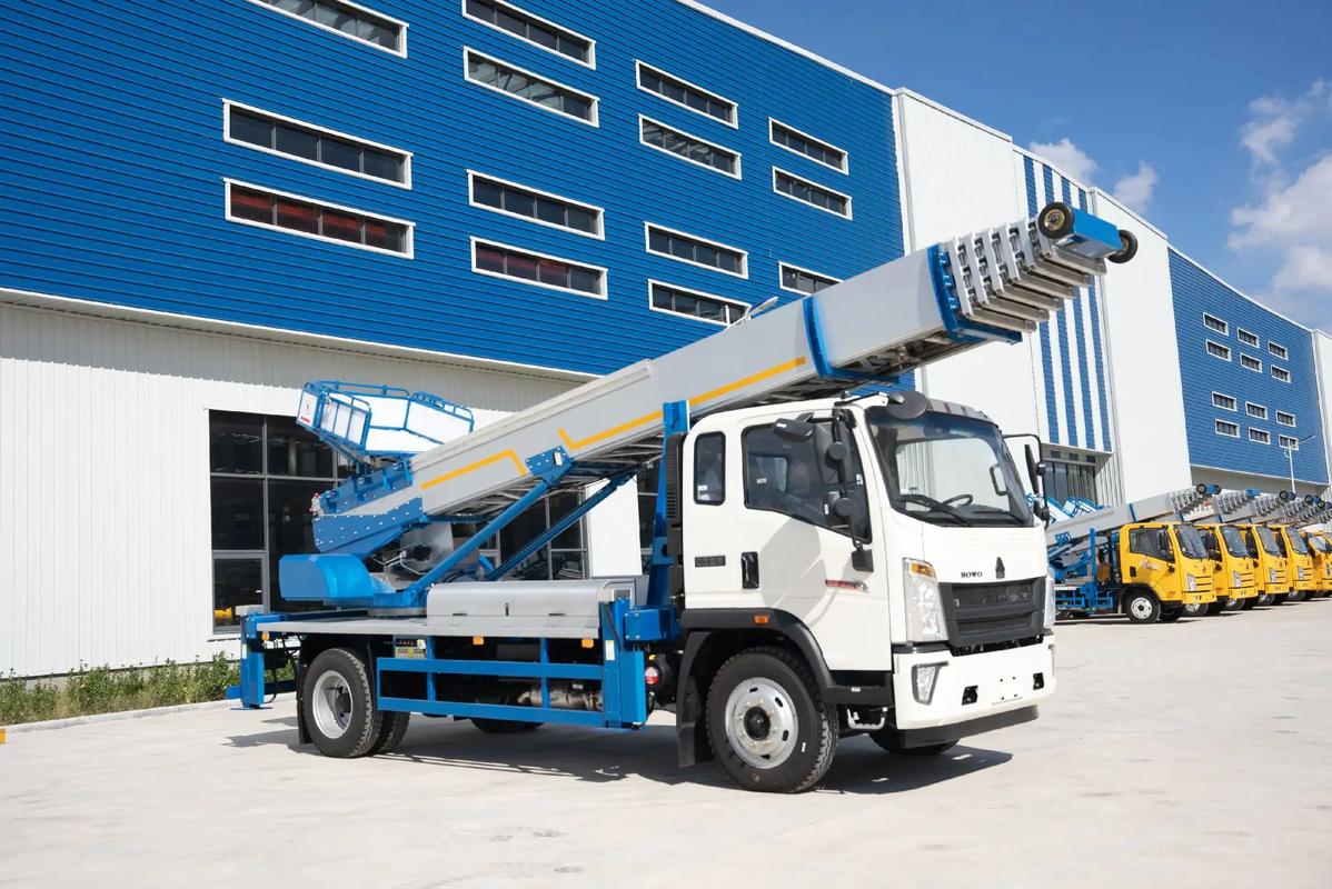 中牟出租云梯车高空作业车 建筑垃圾搬运